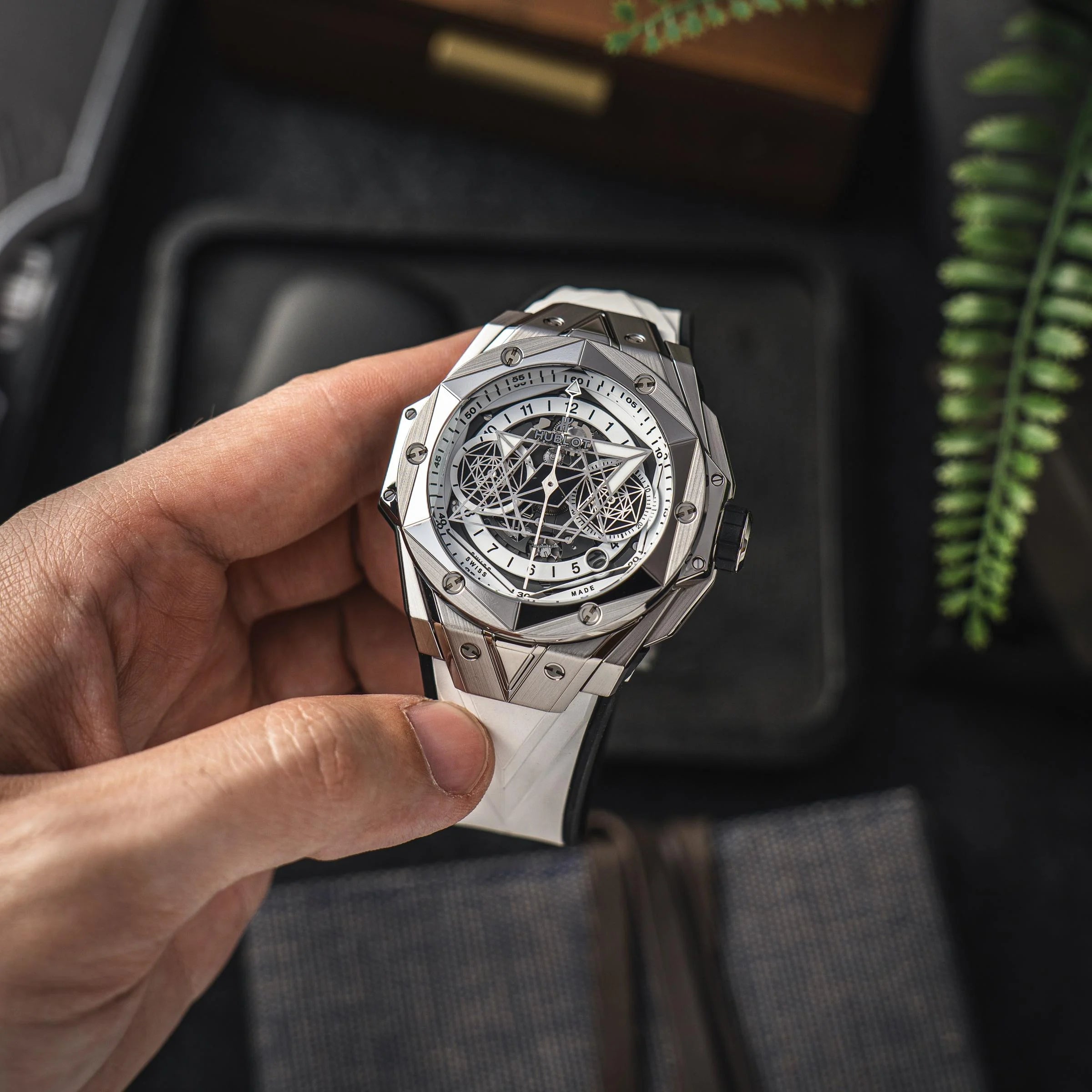 Relógio Big Bang Master Grade Full Sphire Glsss H