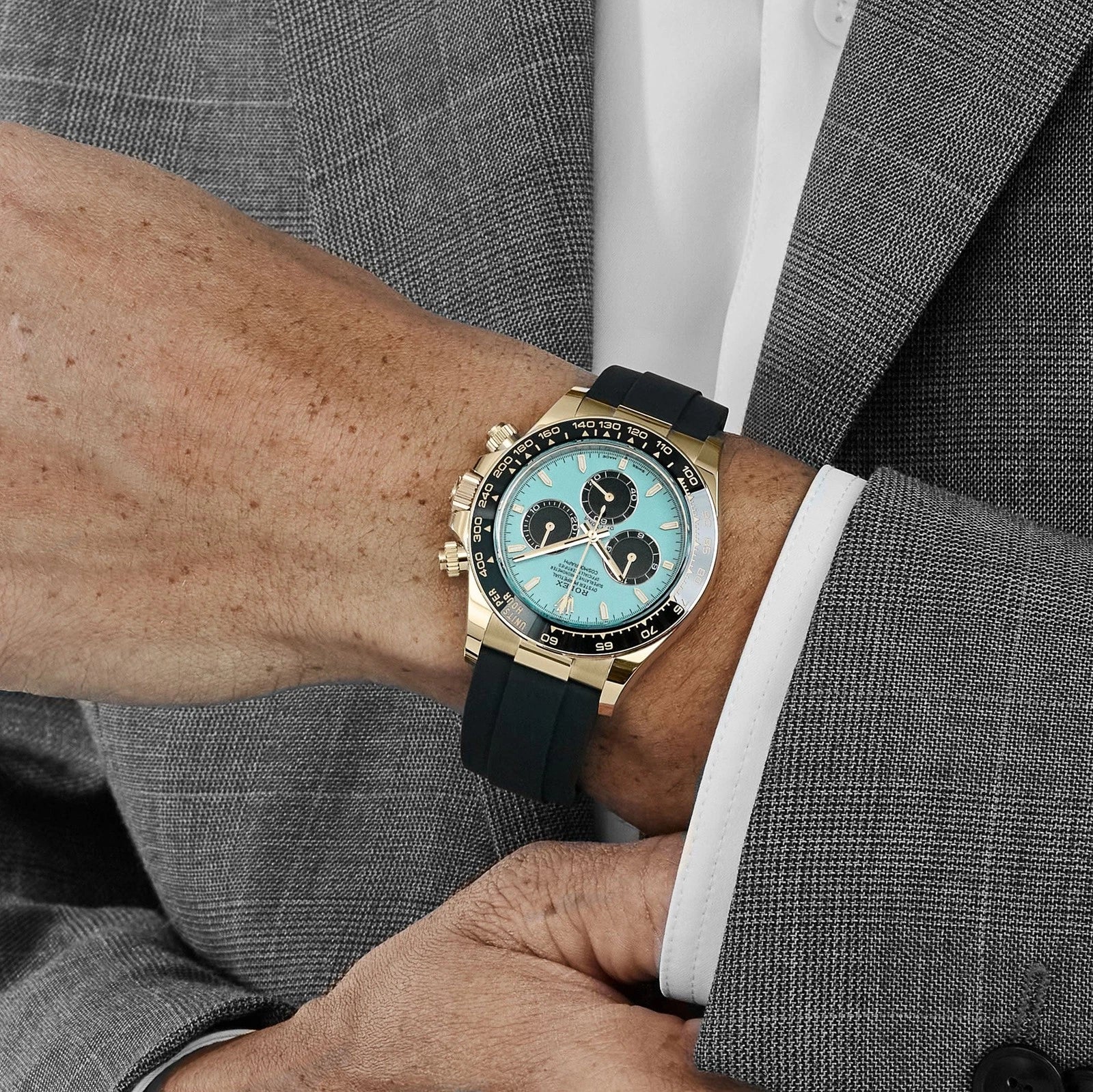 Relógio Rolex Daytona Dourado com Mostrador Turquesa